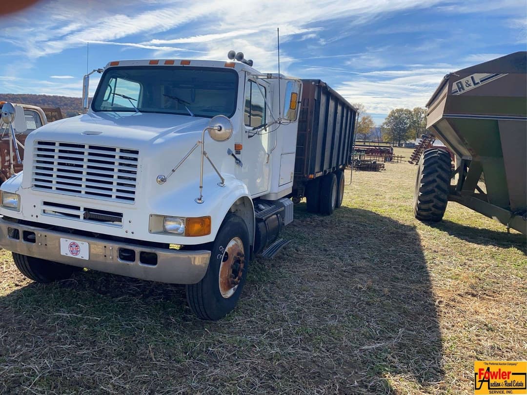 Image of International 8100 Primary image