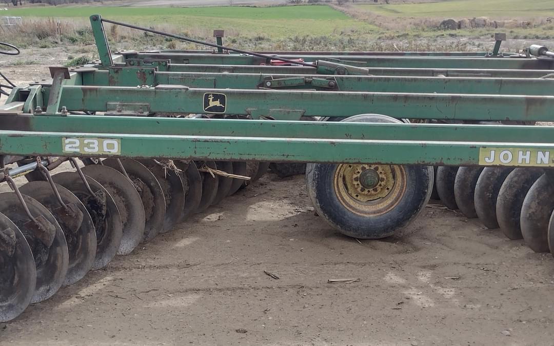 Image of John Deere 230 Image 1