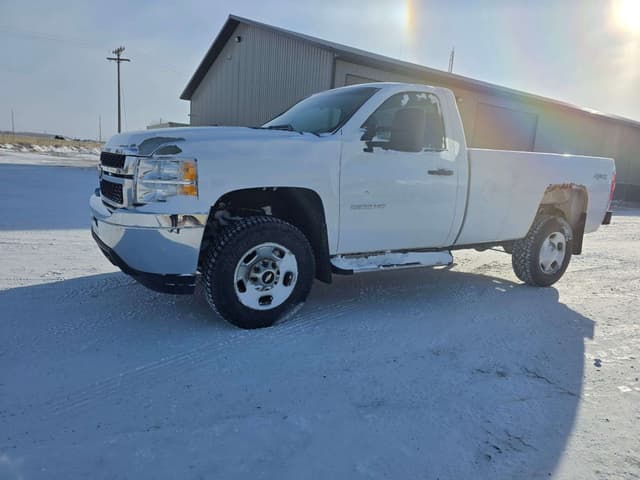 Image of Chevrolet 2500HD equipment image 2