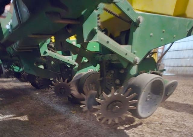 Image of John Deere 1760 equipment image 4