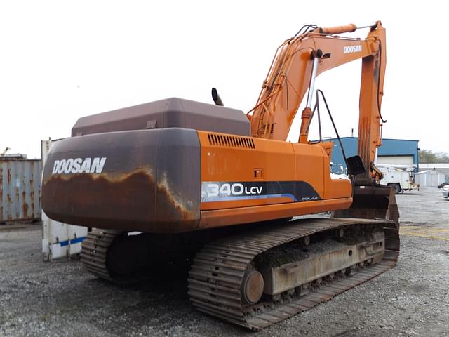 Image of  Doosan DX340LC equipment image 3