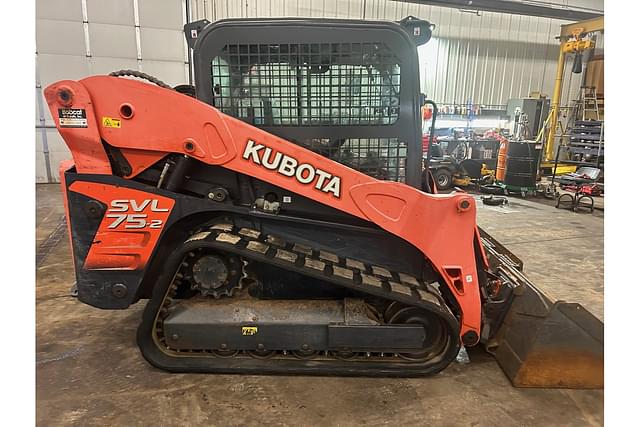 Image of Kubota SVL75-2 equipment image 3