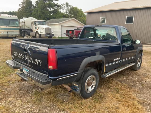 Image of Chevrolet 3500 equipment image 4