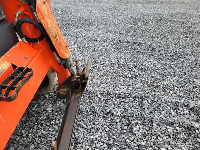 Image of Kubota SVL75-2 equipment image 3