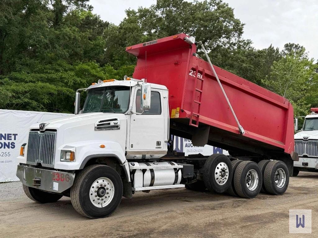 2018 Western Star 4700SF Equipment Image0