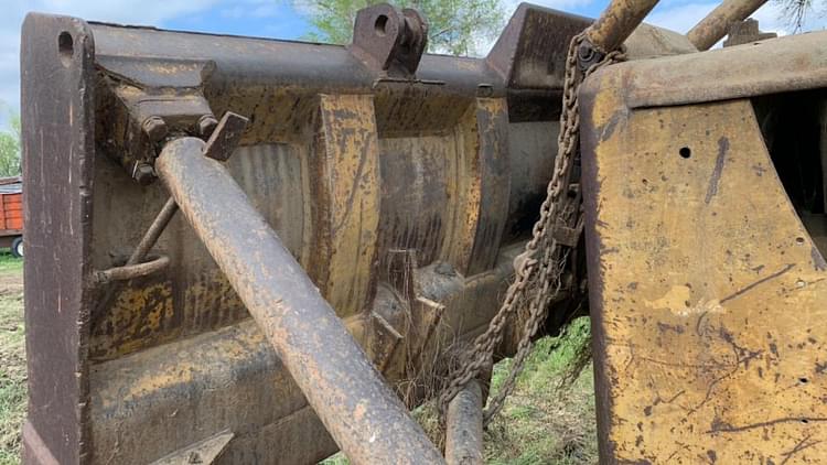 Main image Caterpillar D717A 15
