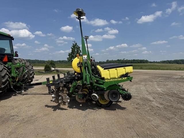 Image of John Deere 1750 equipment image 3
