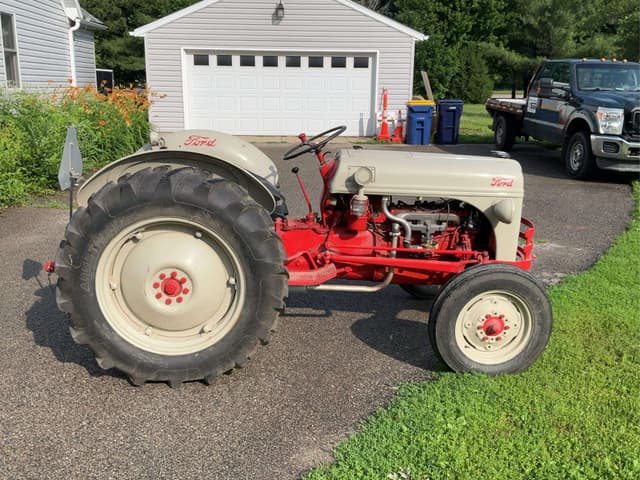 Image of Ford 8N equipment image 4