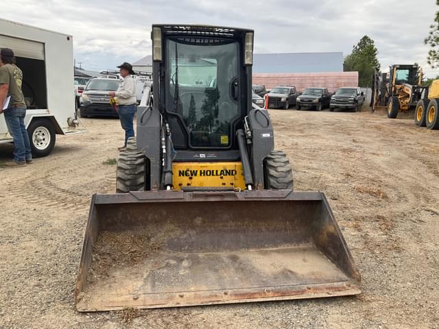 Image of New Holland L175 equipment image 1