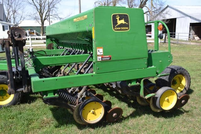 Image of John Deere 750 equipment image 3