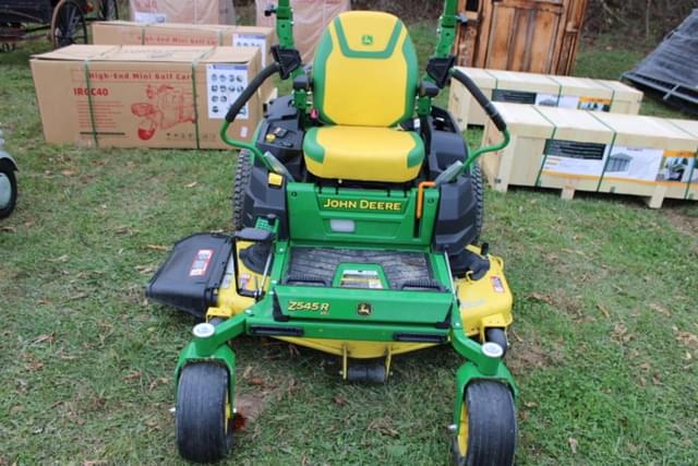 Image of John Deere Z545R equipment image 1
