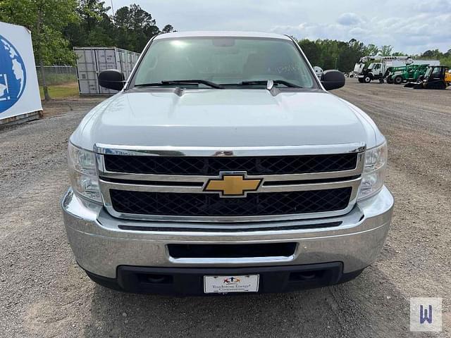 Image of Chevrolet 2500HD equipment image 2