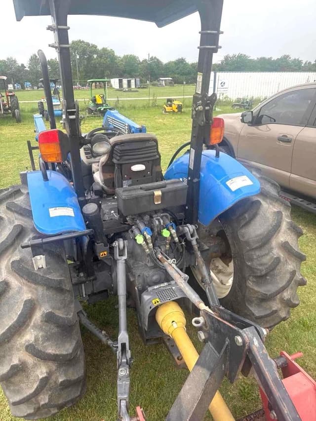 Image of New Holland TN65 equipment image 3