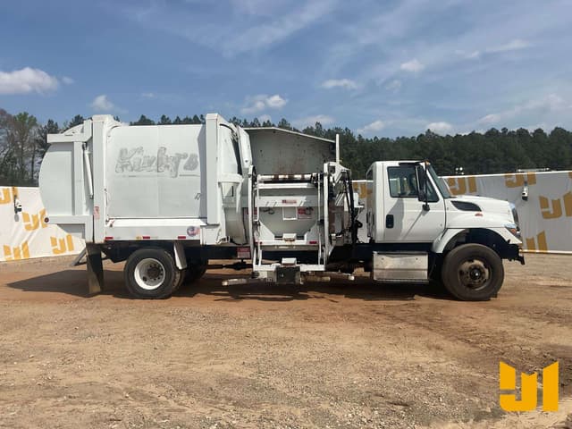 Image of International SA625 equipment image 3