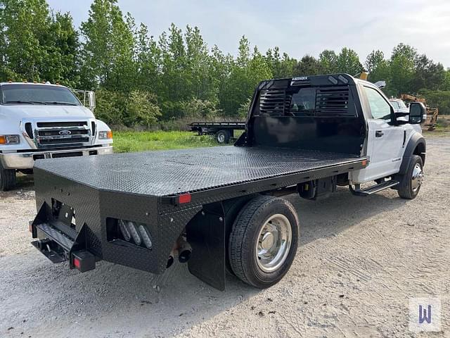 Image of Ford F-550 equipment image 3