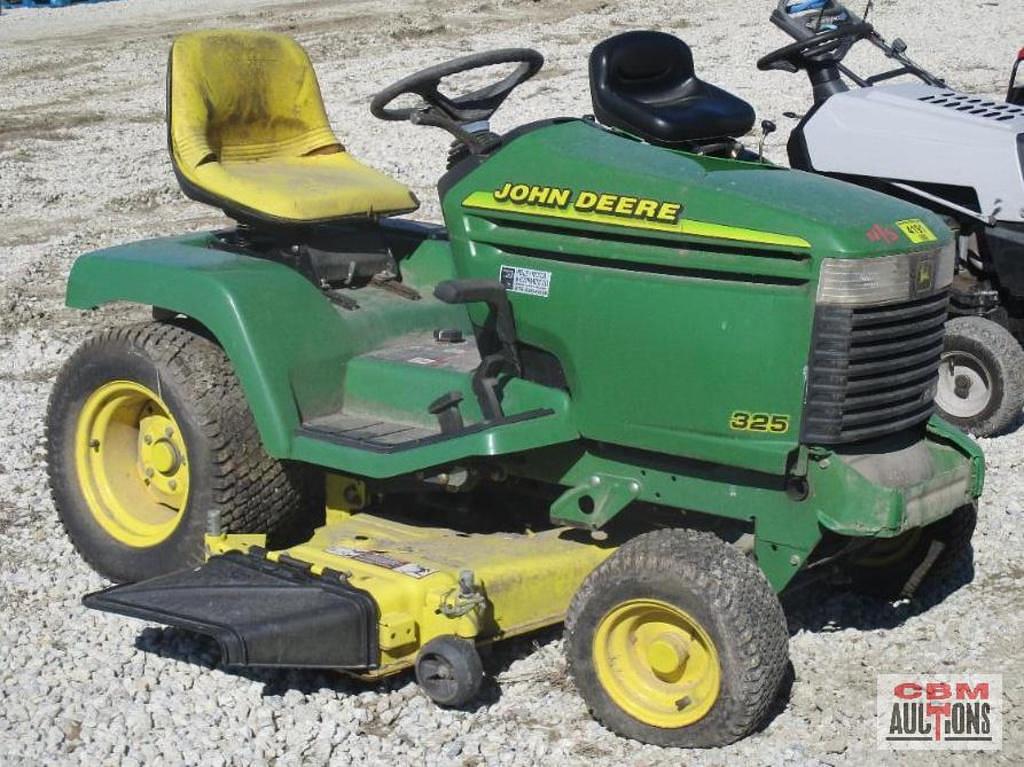 Image of John Deere 325 Primary image