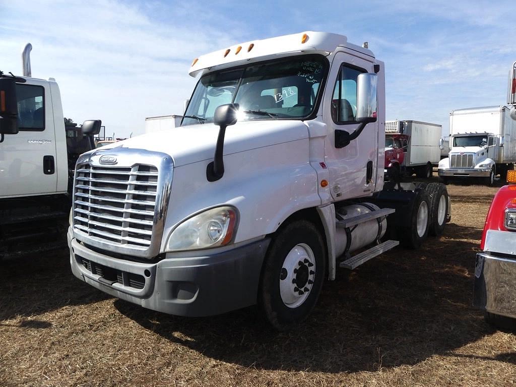 Image of Freightliner Cascadia Primary image