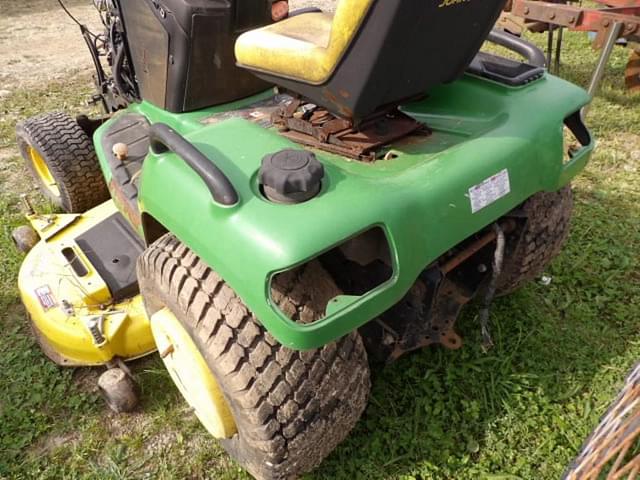 Image of John Deere X485 equipment image 4