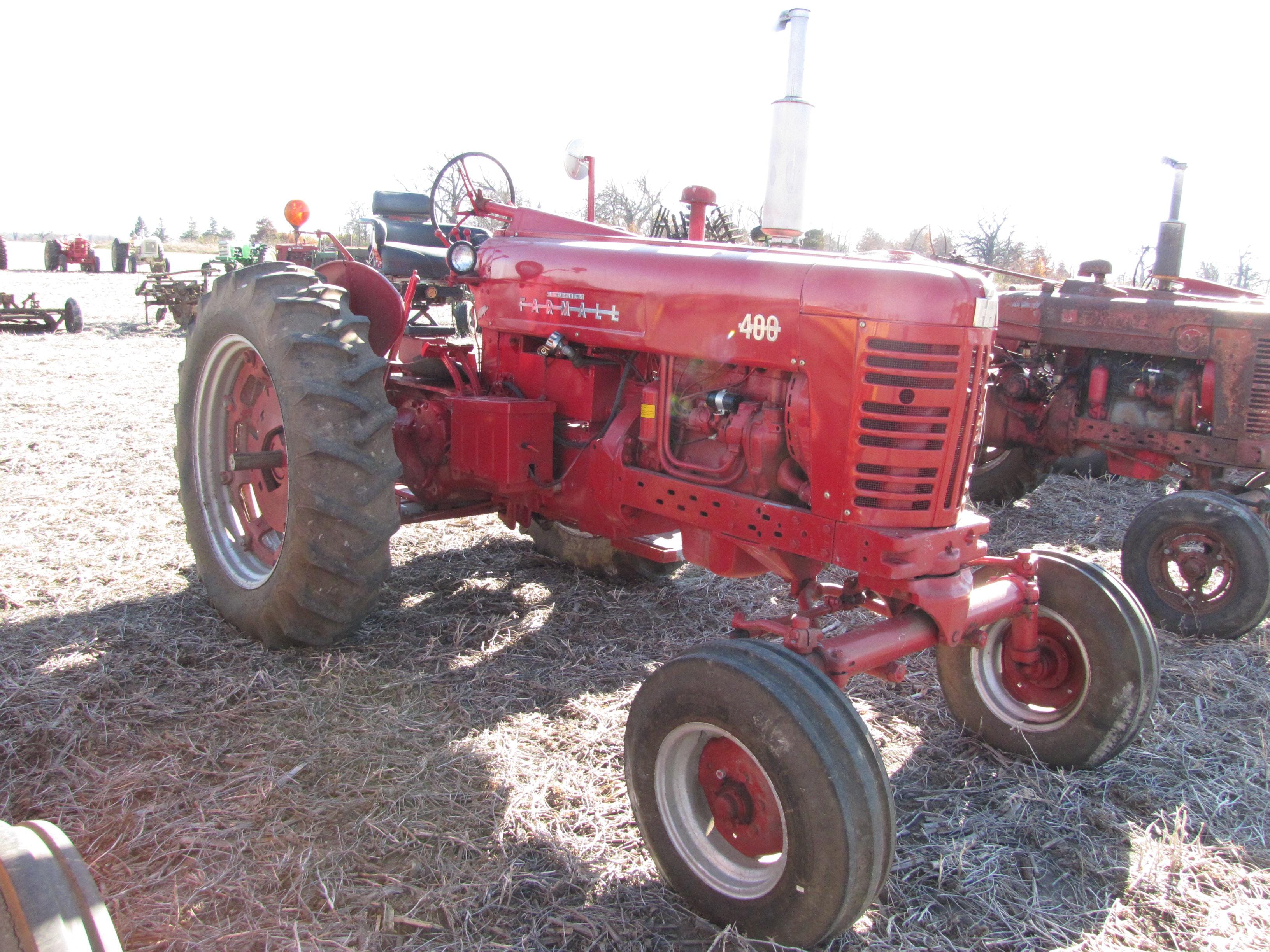 Main image Farmall 400