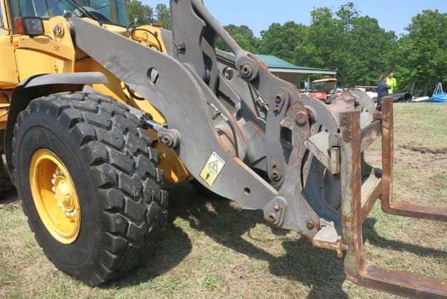 Image of Volvo L70E equipment image 3
