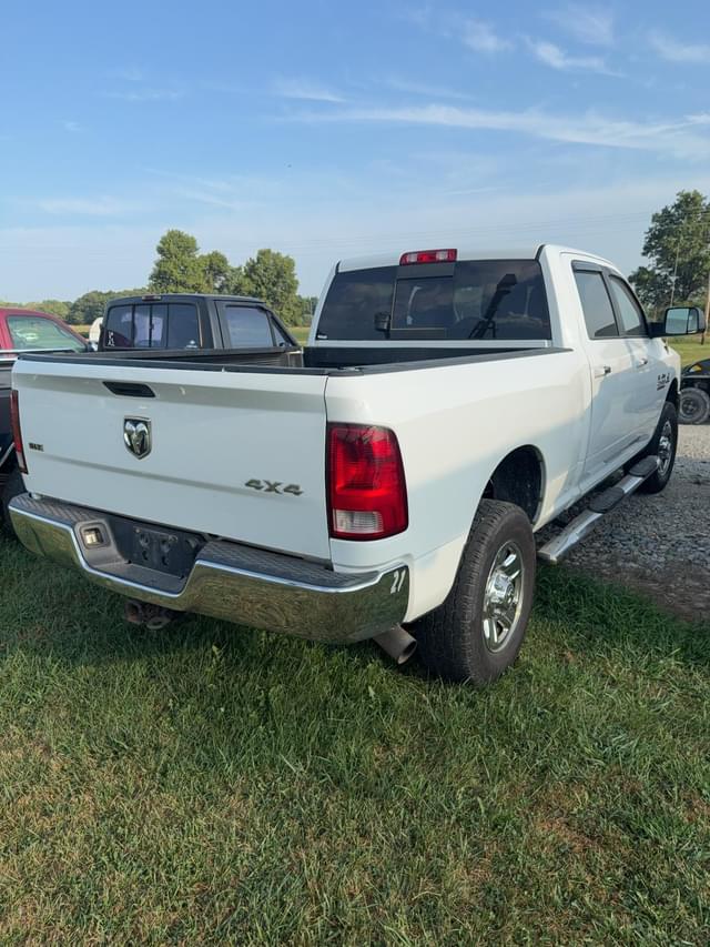 Image of Dodge Ram 2500 equipment image 2