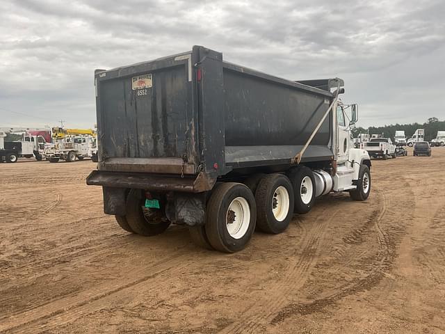 Image of Western Star 4700SF equipment image 4