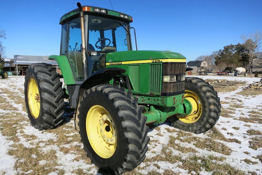 Image of John Deere 7410 Primary image