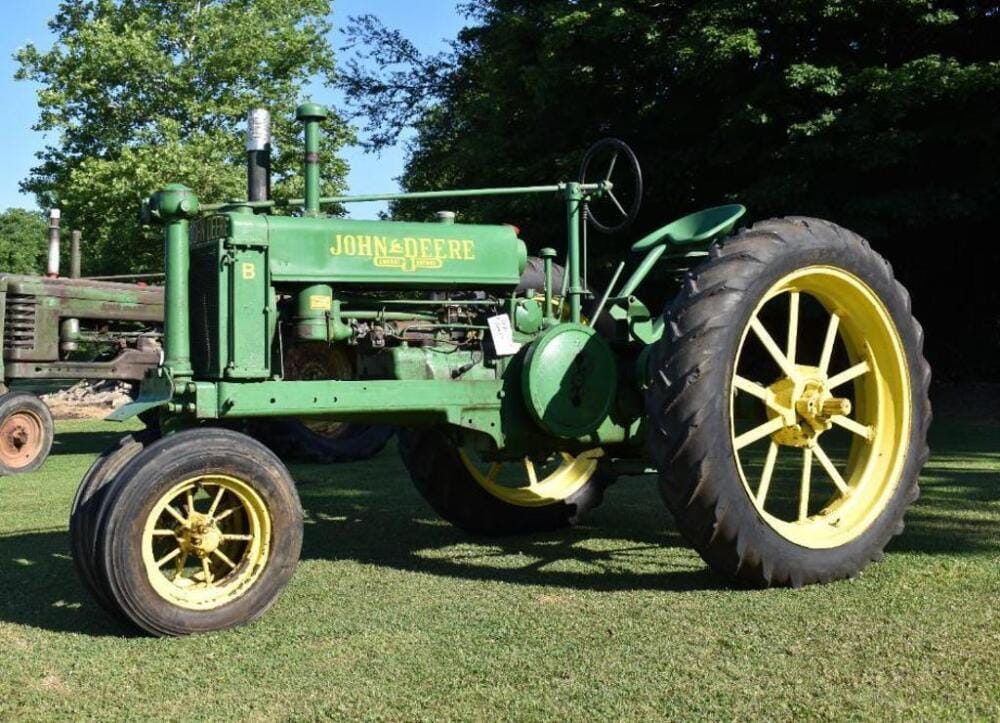 Main image John Deere B