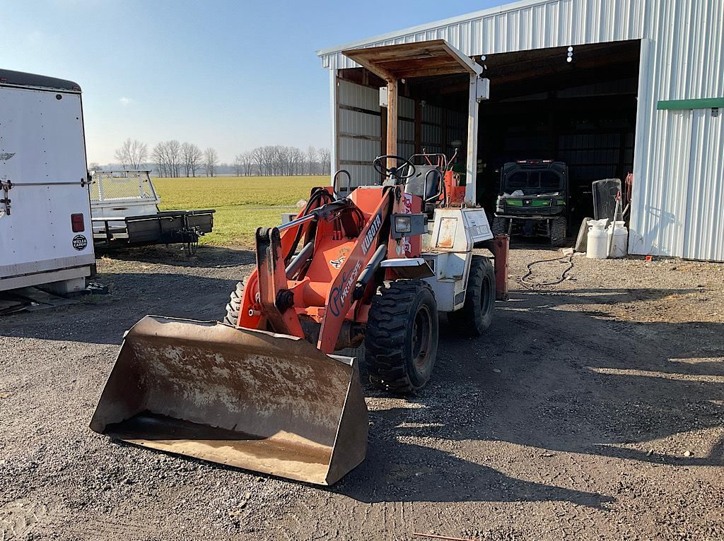 Main image Kubota R400