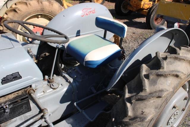 Image of Ford 9N equipment image 3
