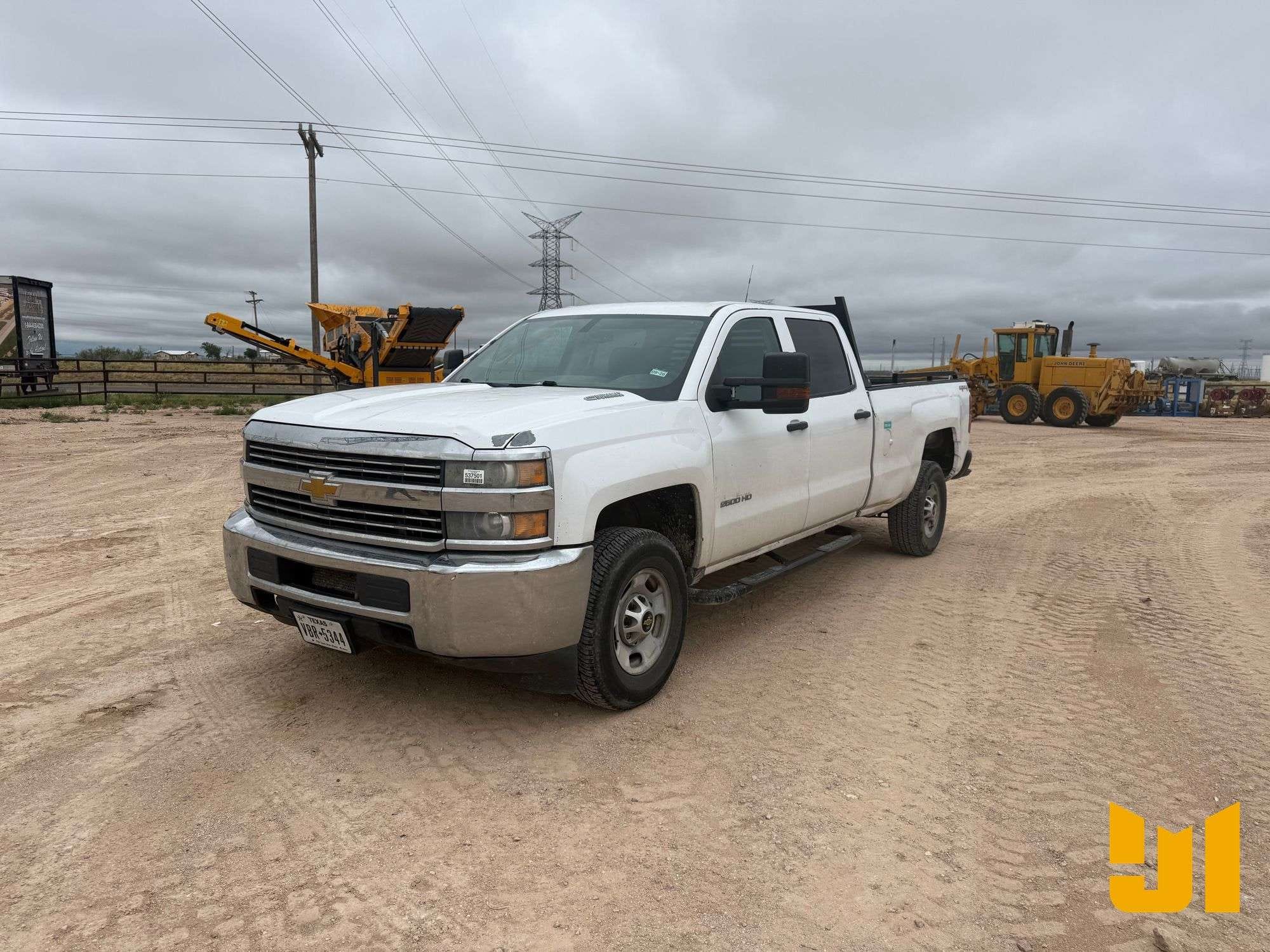 2015 Chevrolet 2500HD Equipment Image0