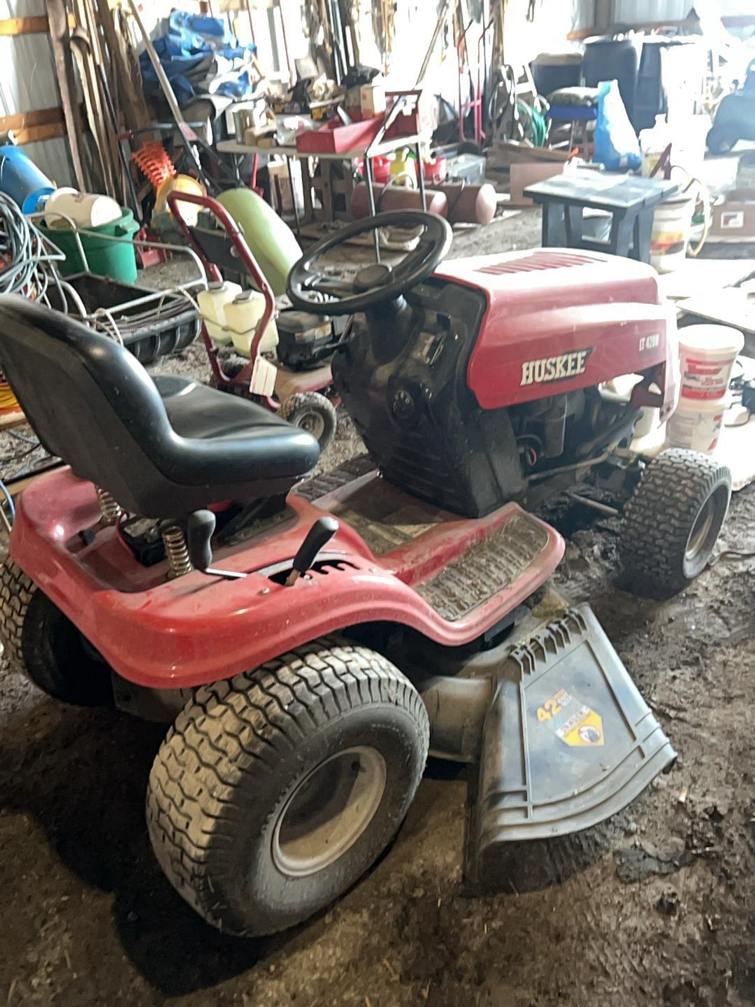 Image of Huskee LT4200 Primary image
