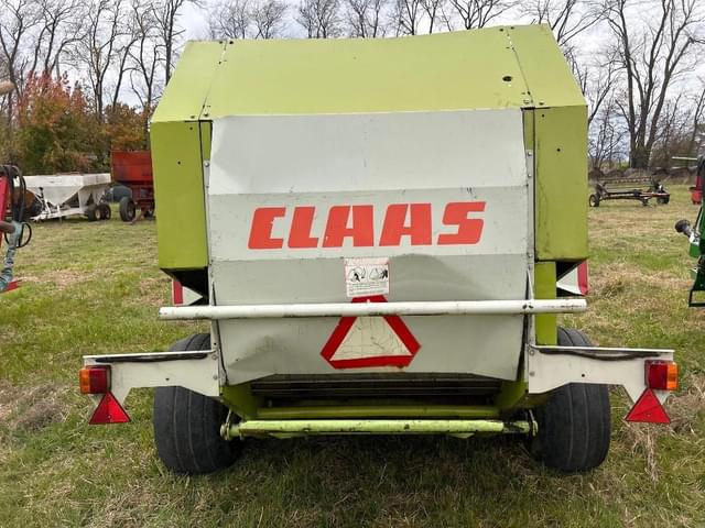 Image of CLAAS Rollant 250 equipment image 3