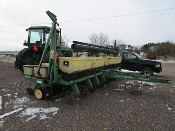 Main image John Deere 7200