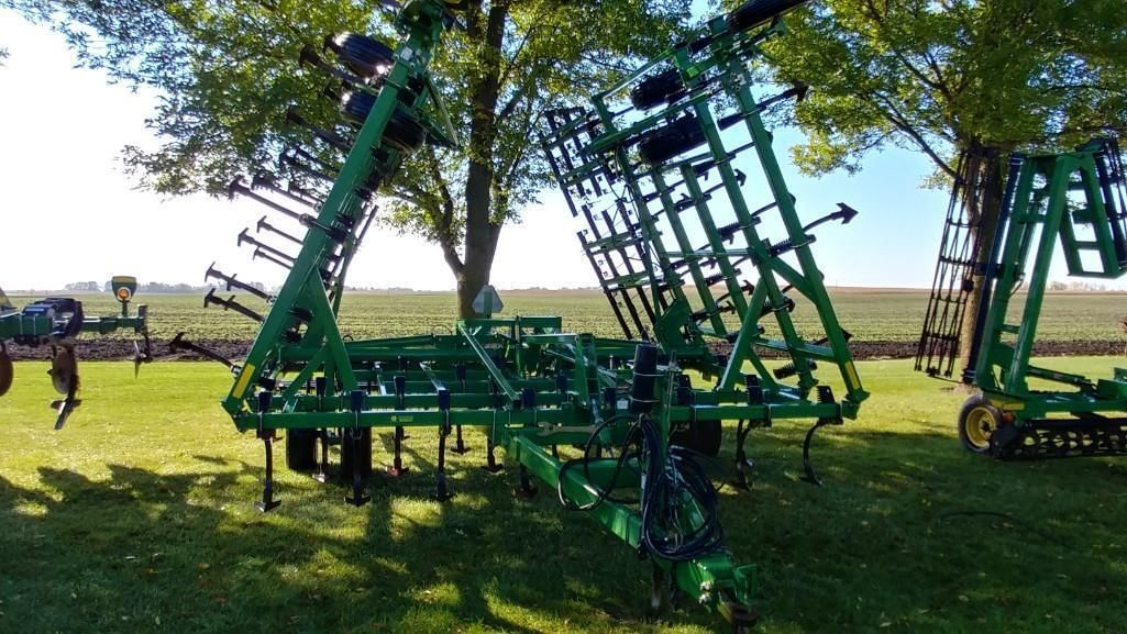 Main image John Deere 980