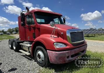 Main image Freightliner Columbia