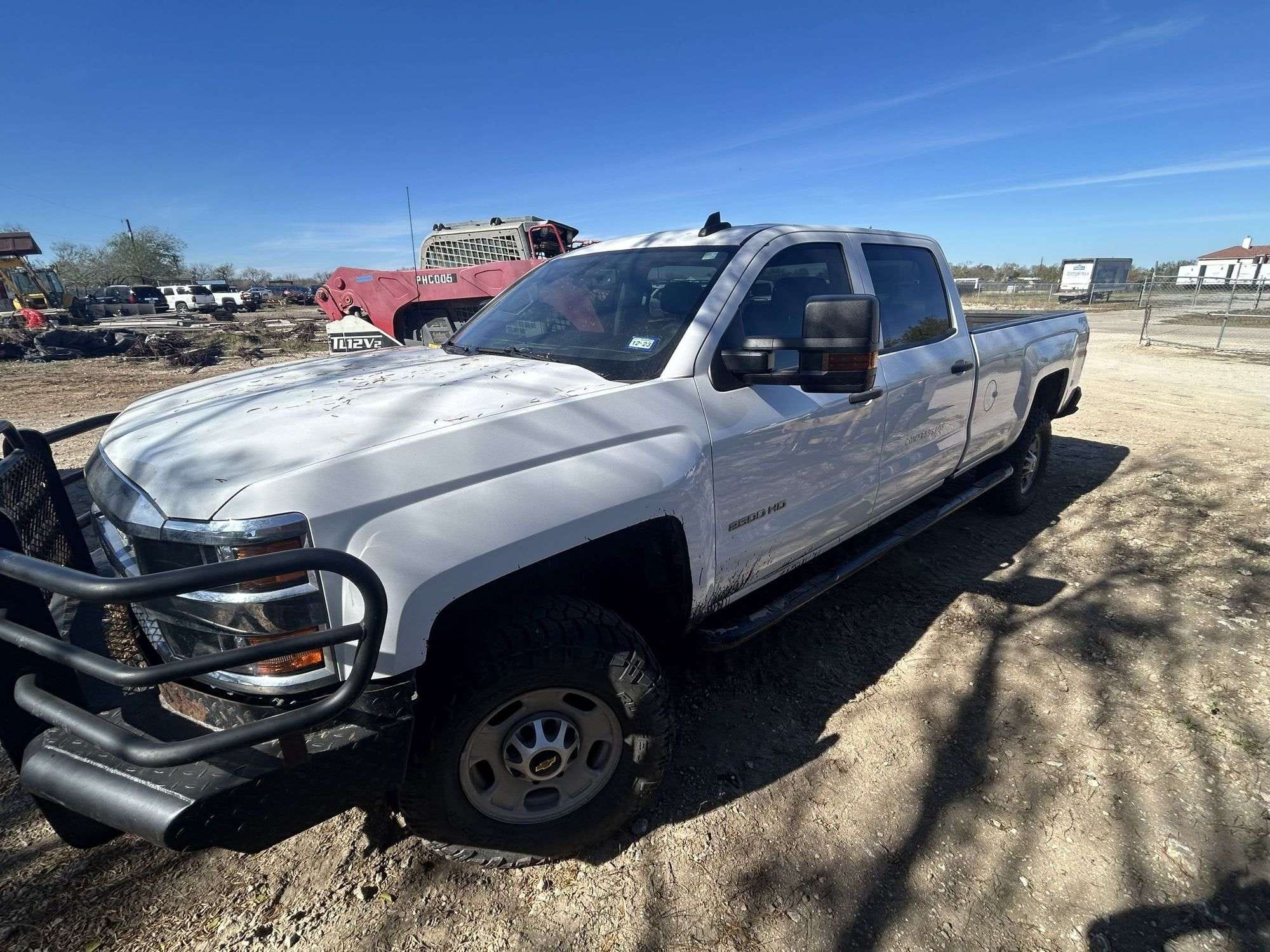 2019 Chevrolet 2500HD Equipment Image0