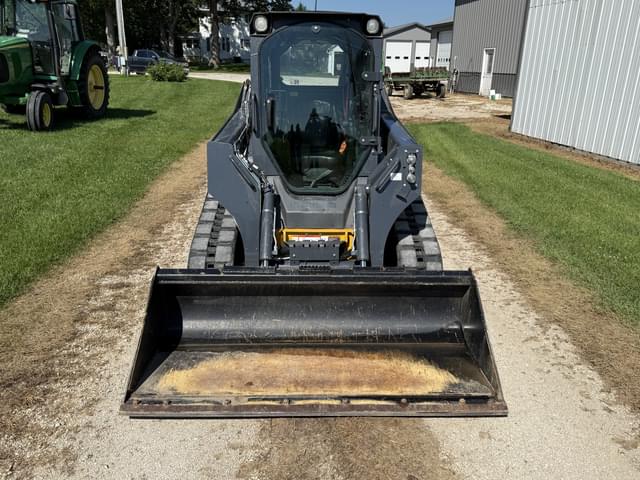 Image of John Deere 323E equipment image 2
