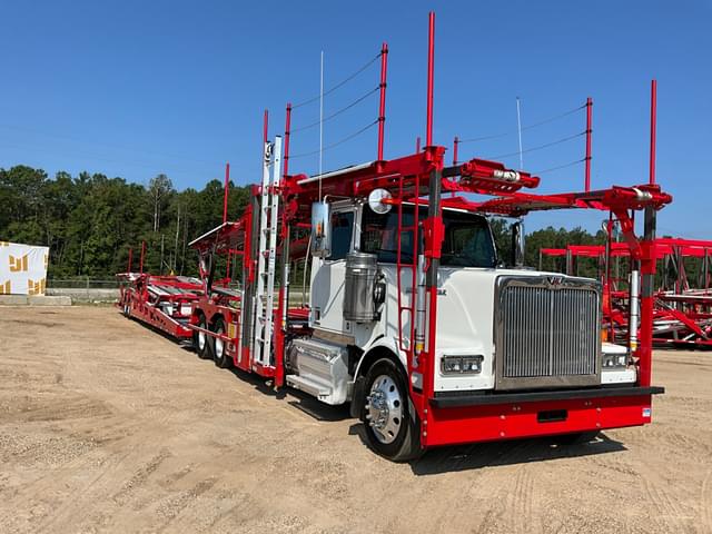Image of Western Star W4900SF equipment image 2