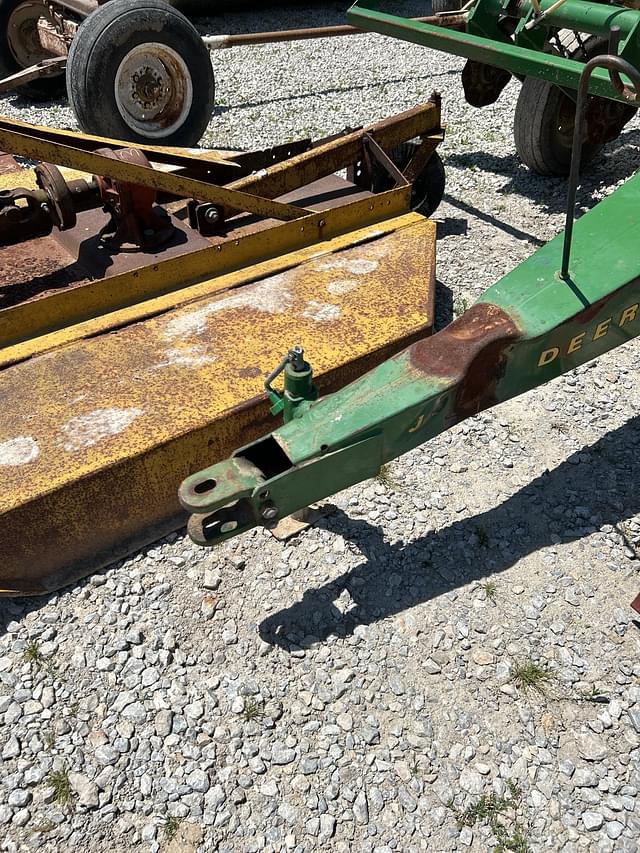 Image of John Deere 7000 equipment image 2