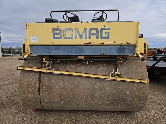 Image of Bomag BW202 equipment image 1