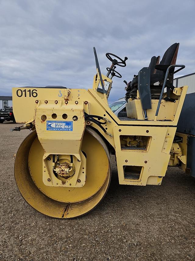 Image of Bomag BW202 equipment image 3