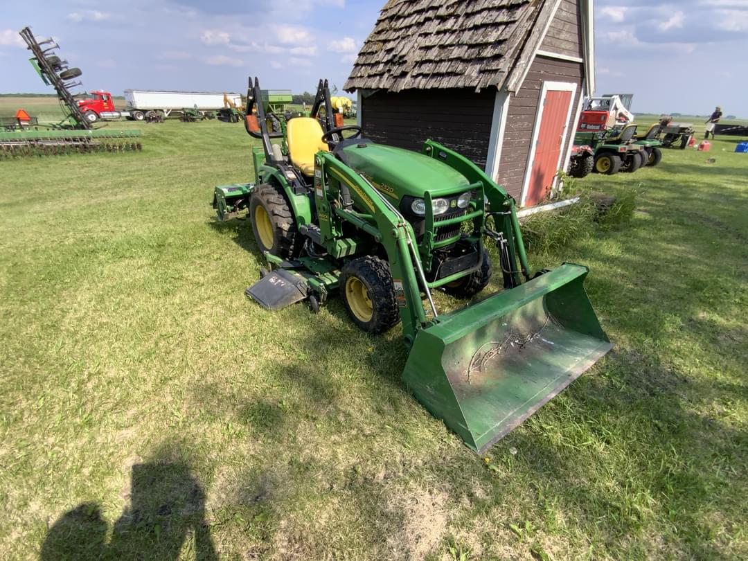 Image of John Deere 2320 Primary image