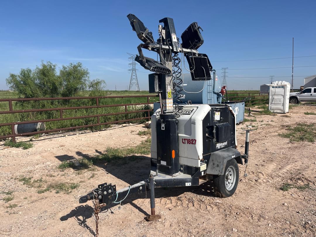 Image of Allmand  Night-Lite V-Series  Primary image