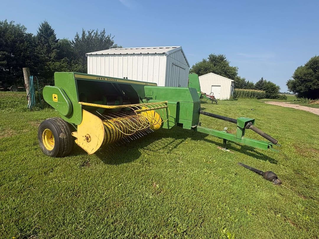 Image of John Deere 336 Primary image