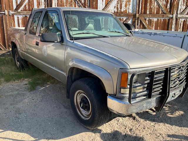 Image of Chevrolet K2500 equipment image 2