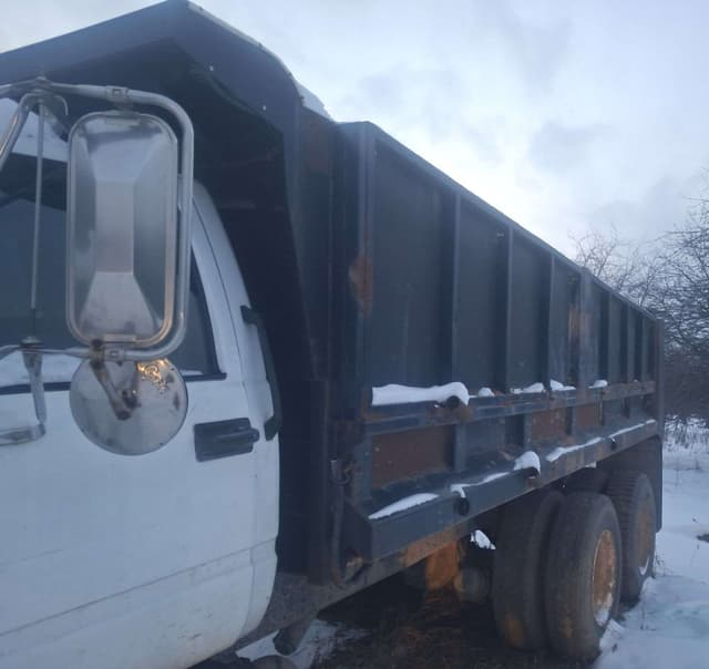 Image of GMC Topkick equipment image 3