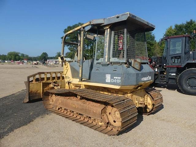 Image of Komatsu D41P-6 equipment image 3