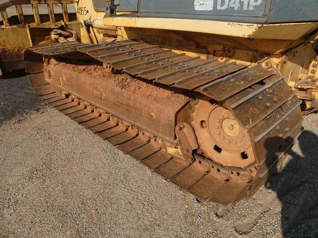 Image of Komatsu D41P-6 equipment image 4