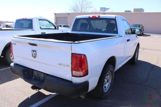 Image of Dodge Ram 1500 equipment image 2